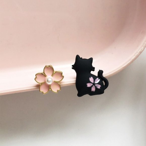 Sakura Cat Earrings - Black - Picture 1 of 4